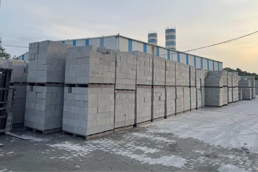How Chhikara Builders Plans an AAC Block Manufacturing Plant for Maximum Profit